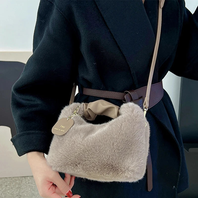 2024 New Woman Soft Plush Shoulder Bag Handbag Daily Autumn Winter Korean Version Fashion Simple Crossbody Bag For Traveling