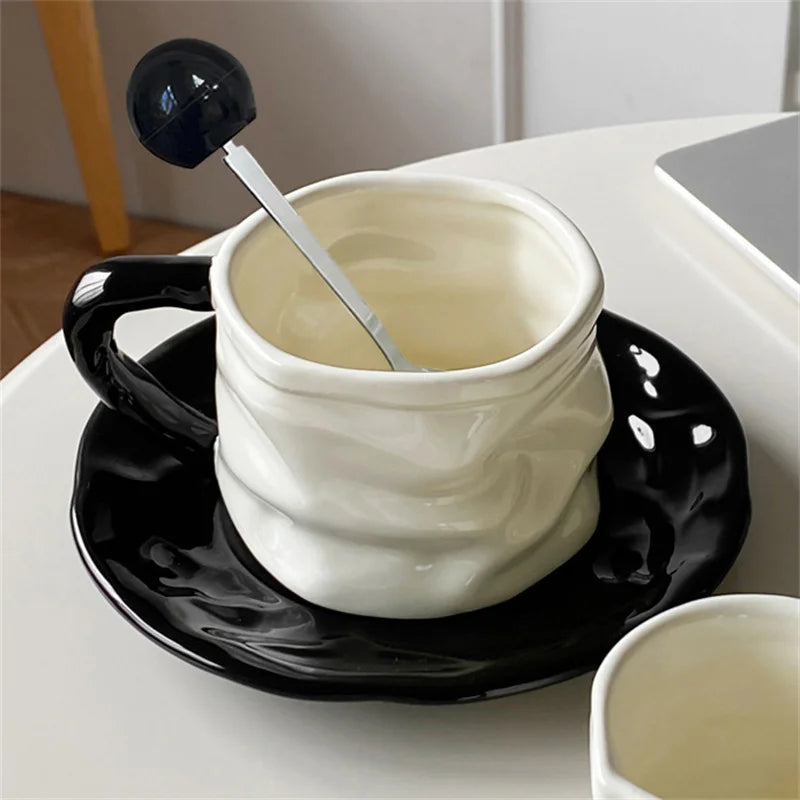 Exquisite Pleated design Ceramics Coffee Cup and Saucer Set 230ml Ceramics Mug Afternoon tea cup Couple Water cup Breakfast milk