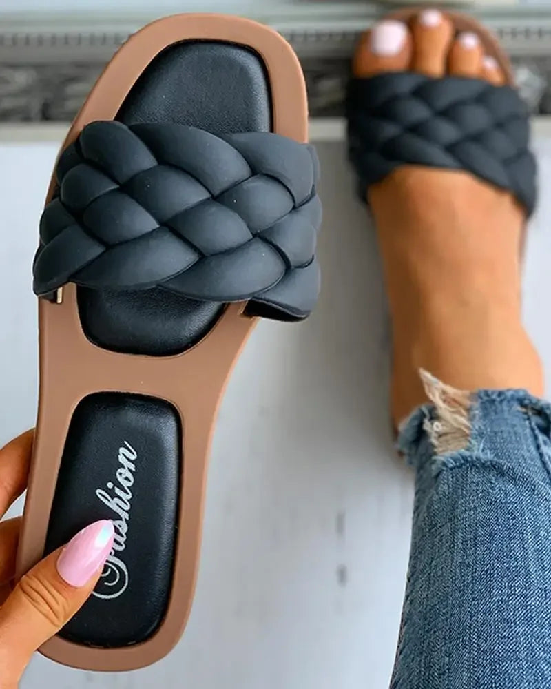 Summer 2022 Trend Braided Slippers Women Flat Outdoor Weave Slides Rubber Sole Open Toe Beach Casual Sandals Ladies Cozy Shoes